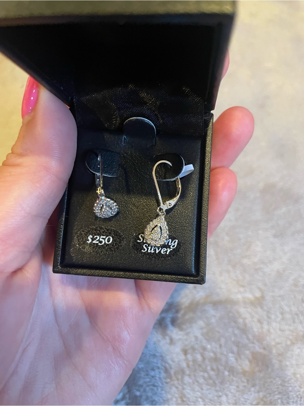 NWT Macy’s Sterling Silver Diamond Teardrop Dangle Earrings - Picture 4 of 7